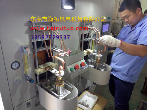 污污视频下载扭杆淬火用電爐深受廣東客戶好評