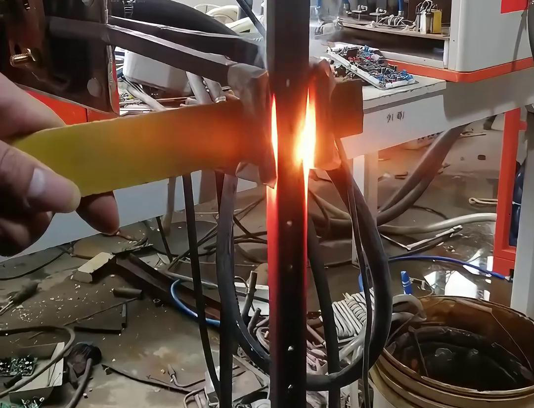 適用超高頻淬火機對導軌淬火試驗，驗證淬火是否能達到