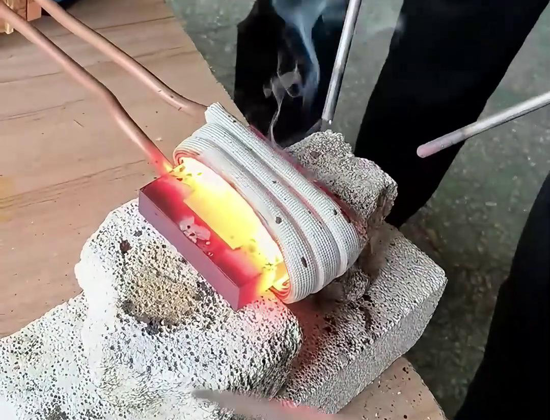 高頻焊機可以適用於各種金屬材料的焊接，包括鎢鋼合金