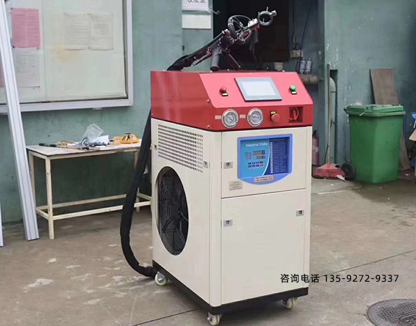 污污网站在线看免费加熱