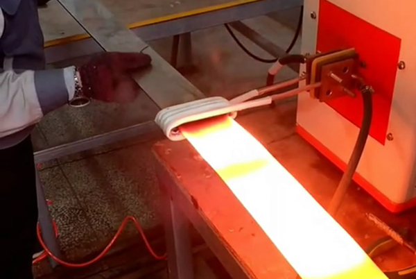 超高頻污污污污国产视频電源的效率